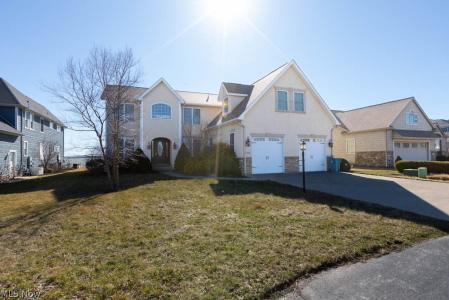 7016 E Sunview Drive, Lakeside Marblehead, Ohio 43440, USA