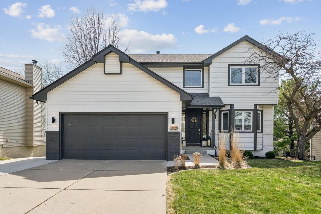 2828 Walnut Street, West Des Moines, Iowa 50265, Stati Uniti