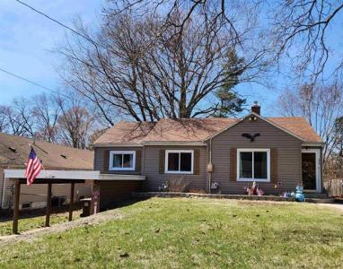 1619 Eastmoreland Avenue, Rockford, Illinois 61108, HOA KỲ