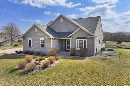 W5071 W Clearwater Ln, Sugar Creek, Wisconsin 53121, USA