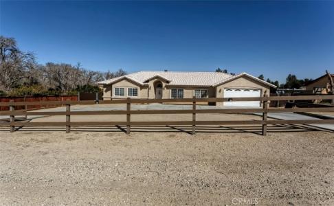 15430 Sitting Bull Street, Victorville, 加利福尼亚州 92395, 美国