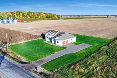 1190 ROAD 3 WEST, Kingsville, Ontario N9Y 2E5, Canadá