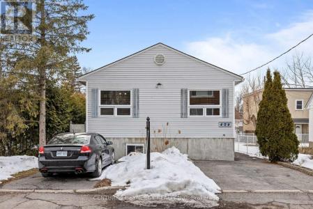404 DIEPPE STREET, Ottawa, Ontario K1L 6V4, Canada