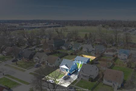 1167 ASKIN AVENUE, Windsor, 安大略省 N9B 2X9, 加拿大