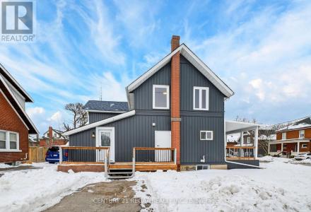 241 MARY STREET NORTH, Oshawa (o'neill), אונטריו L1G 5C5, קנדה 