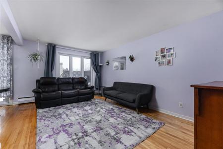 283  Rue Hyman, Dollard-Des Ormeaux, Québec H9B 1L5, Canada