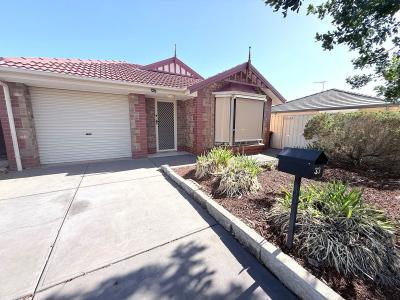 33 Strathaird Boulevard, Smithfield, SA 5114, Australia