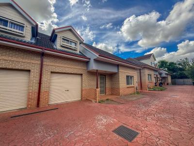 2/172 Glossop Street, St Marys, NSW 2760, Australia