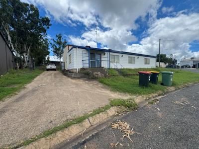 7 Colliery Street, Moranbah, QLD 4744, Australia