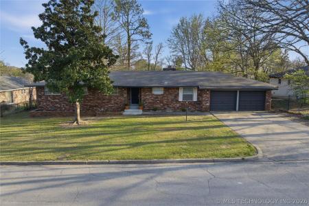 802 E Seneca, Tahlequah, Oklahoma 74464, USA