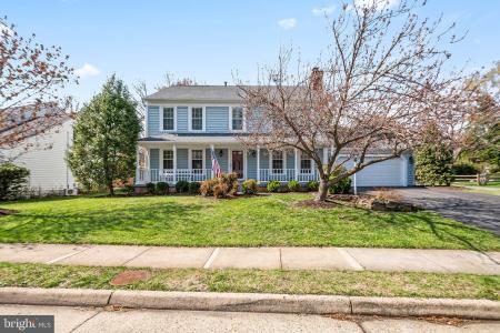 8942 Kenilworth Drive, Burke, Virginia 22015, USA