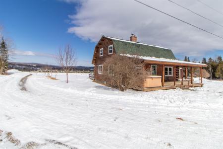 2431 Roaring Brook Road, Barton, Vermont 05822, USA