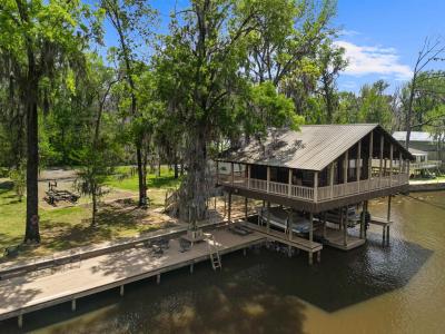 5119 Cypress Village Rd, Karnack, Texas 75661