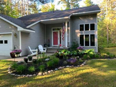 9378 Manderson Drive, Cheboygan, Michigan 49721, USA