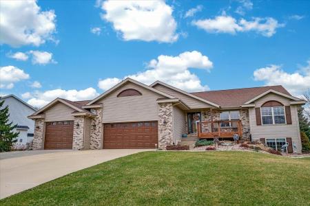 3215 Conservancy Estates Lane, Sun Prairie, Wisconsin 53590, USA