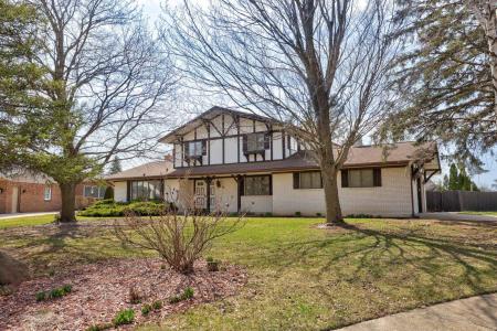 1 Harlan, Frankenmuth, Michigan 48734