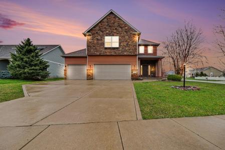 2411 Nottingham Drive, Valparaiso, Indiana 46383, États-Unis