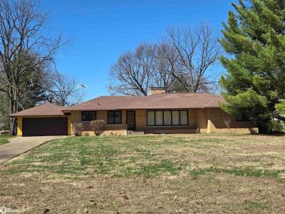 2419 Madison Avenue, Burlington, Iowa 52601, États-Unis