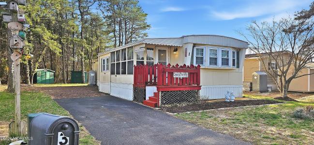 1 Eagle Drive, Whiting, New Jersey 08759, États-Unis