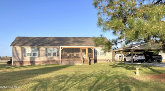 1406 White Oak River Road, Maysville, North Carolina 28555, USA