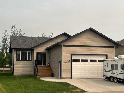 908 7 AVENUE SE, Slave Lake, Alberta T0G 2A3, Canada