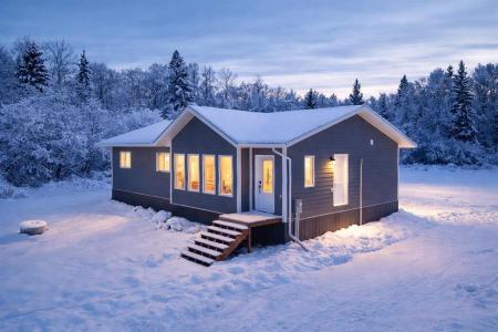 334 BARCLAY DRIVE, Onanole, Manitoba R0J 1N0, Canadá