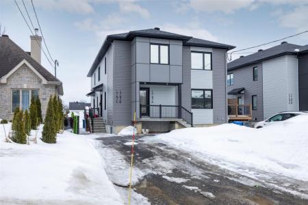 1747Z  Av. de la Famille, Québec (Sainte-Foy/Sillery/Cap-Rouge), Quebec G2G 1M2, Kanada
