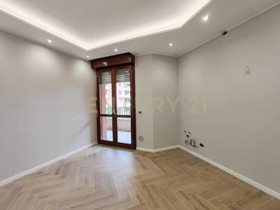 Via Madre Teresa di Calcutta, Vanzago, Lombardia 20043, Italie