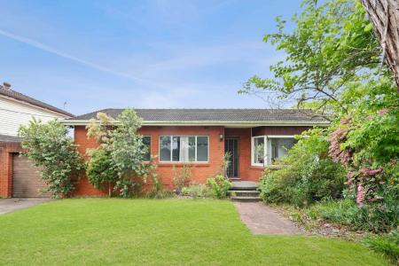 31 Carysfield Road, Bass Hill, NSW 2197, Australia