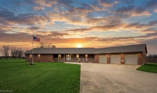 6424 Weaver Road, Berlin Center, Ohio 44401, USA