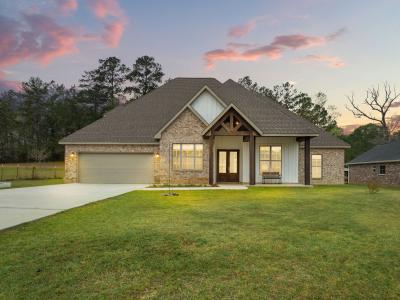 145 TRACIE DRIVE, Leesville, Louisiane 71446, États-Unis