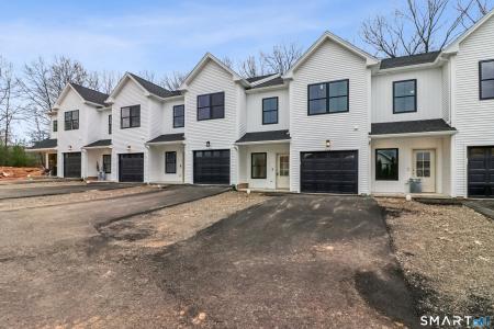 370 Emmett Street #4-4 4-4, Bristol, Connecticut 06010, Stati Uniti