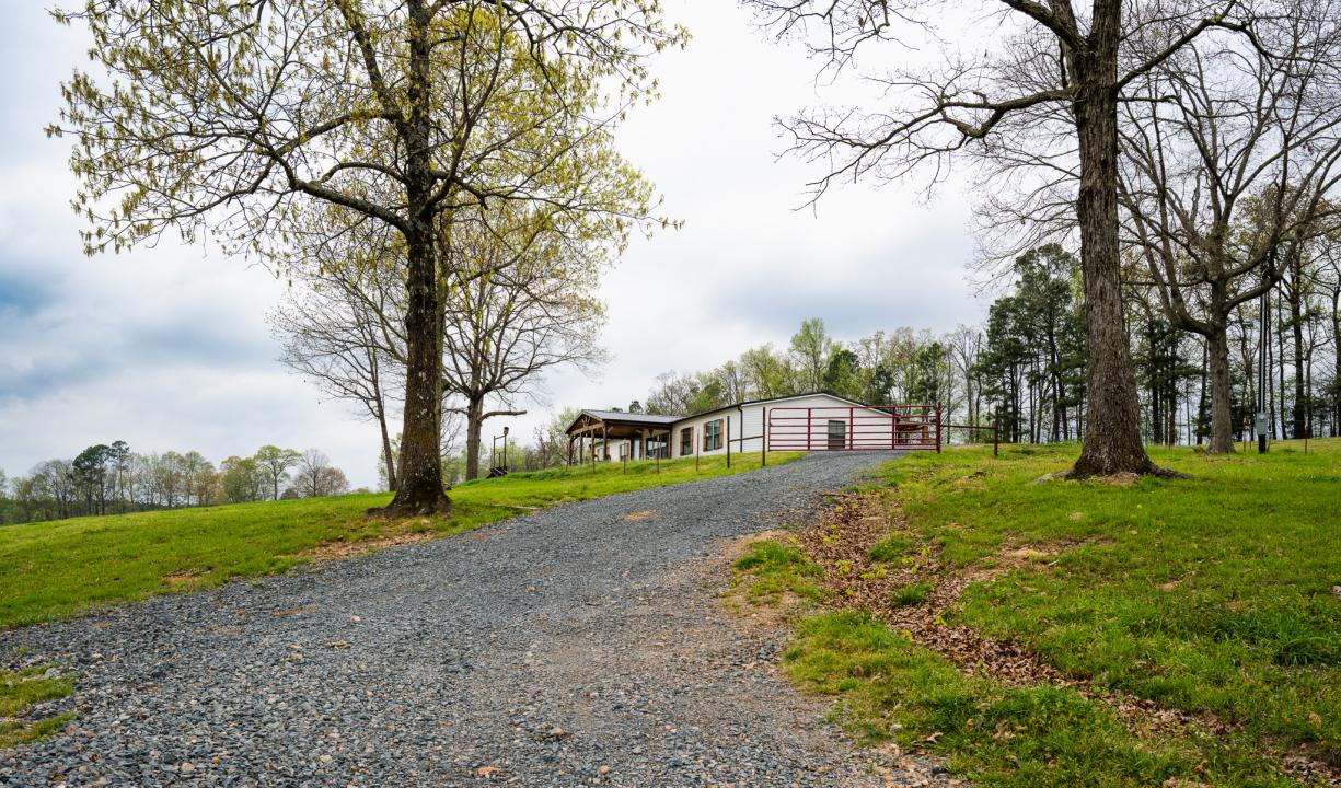 665 Highway 246, Umpire, Arkansas 71971, Estados Unidos