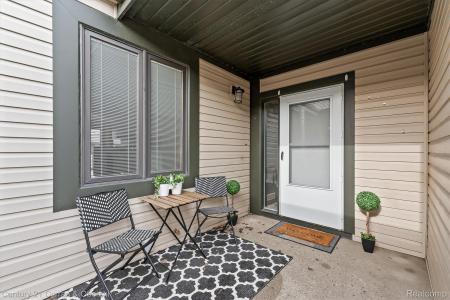 1146 Concord Court , 43, Northville, Michigan 48167, États-Unis