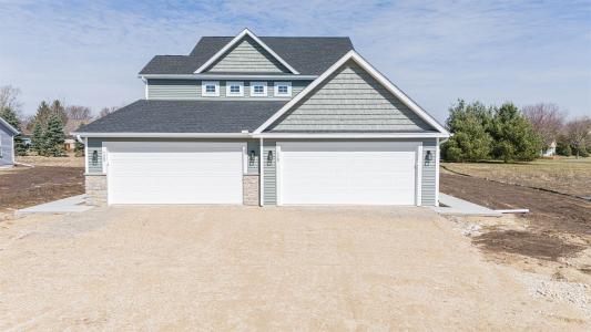 118-120 E Ash Lane, Milton, Висконсин 53563, Соединенные Штаты