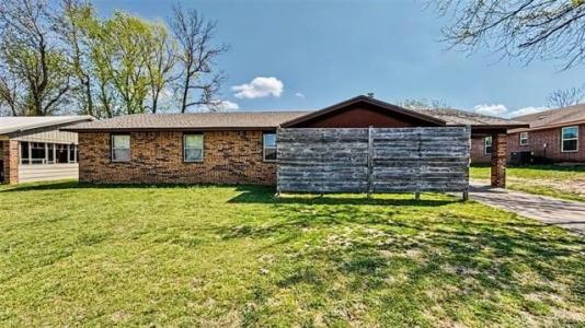 1017 Carla Avenue, Stilwell, 俄克拉荷马州 74960, 美国