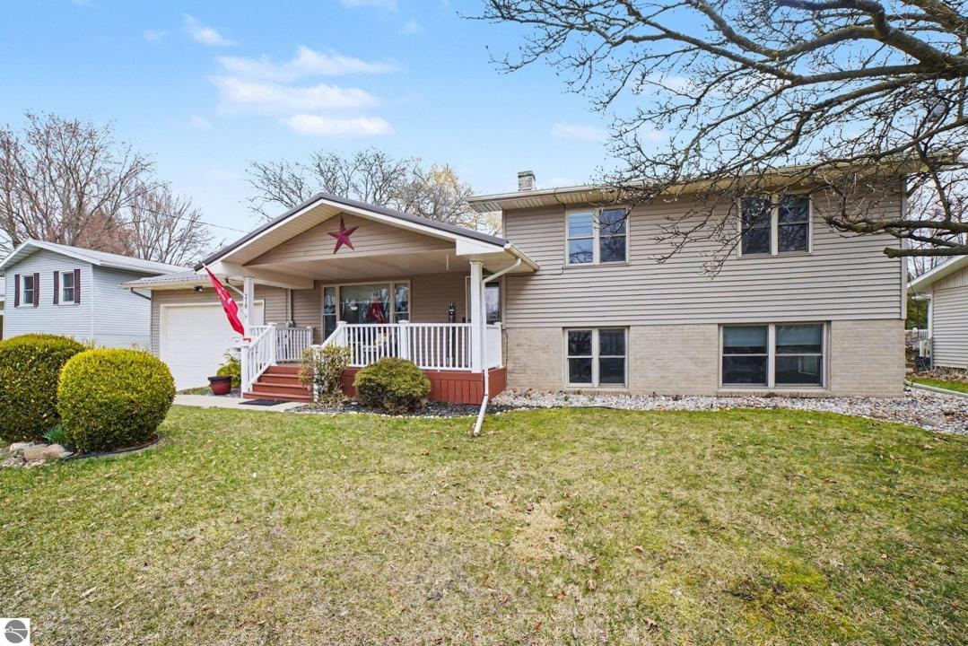 218 Fleming Drive, Alma, Michigan 48801
