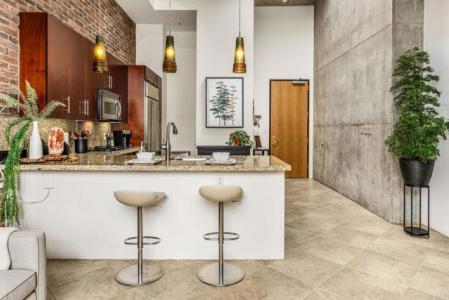 1050 Island Av , 711, San Diego, California 92101, USA