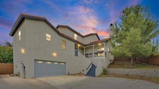2042 Cherokee Lane, Escondido, California 92026, USA