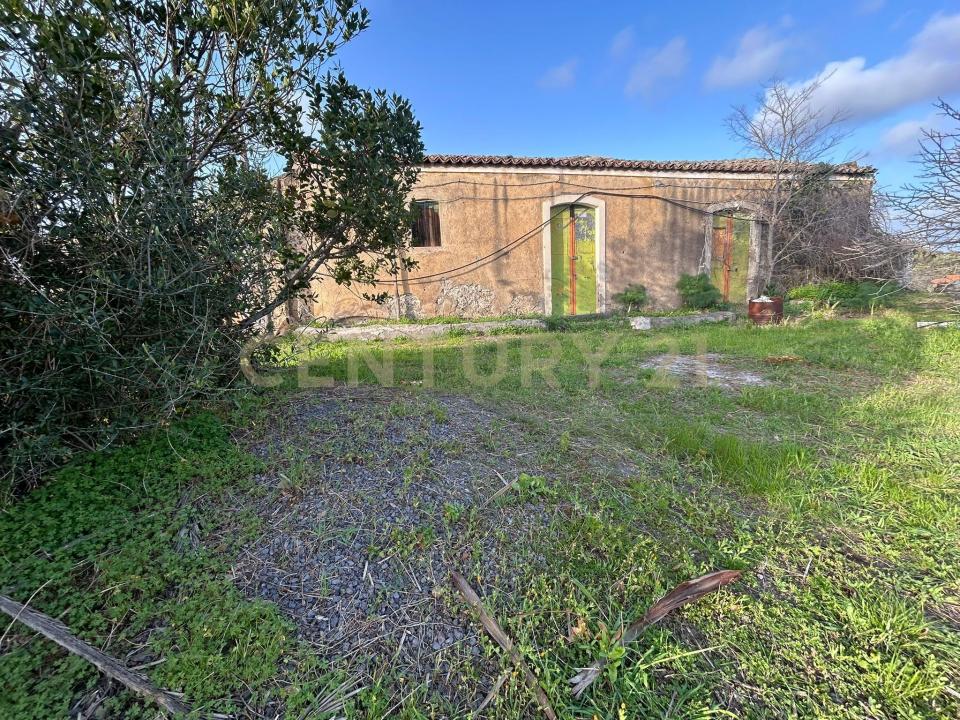 Via Giovanni Verga, Misterbianco, Sicilia 95045, Italie