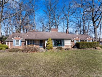 5816 Darbwood Lane, West Bloomfield Charter Township, Michigan 48324, États-Unis