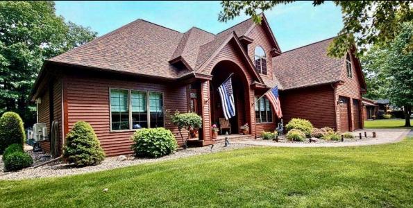 30 Pine Ridge Drive, Morrisonville, NY 12962, USA