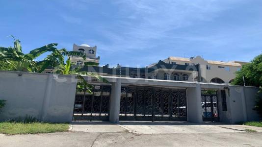 SM 86 MZ 02 PTO JUAREZ, PUNTA SAM, Quintana Roo ,, Cancún/Benito Juárez, Quintana Roo 77520, Mexico