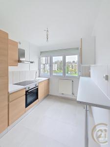 Deville Les Rouen, Haute-Normandie 76250, Francia