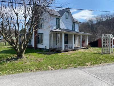 446 Pyle Road, Thompsontown, Pennsylvania 17094, USA