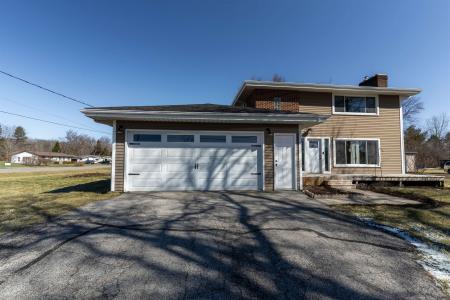 2251 E Stewart, Midland, Michigan 48640