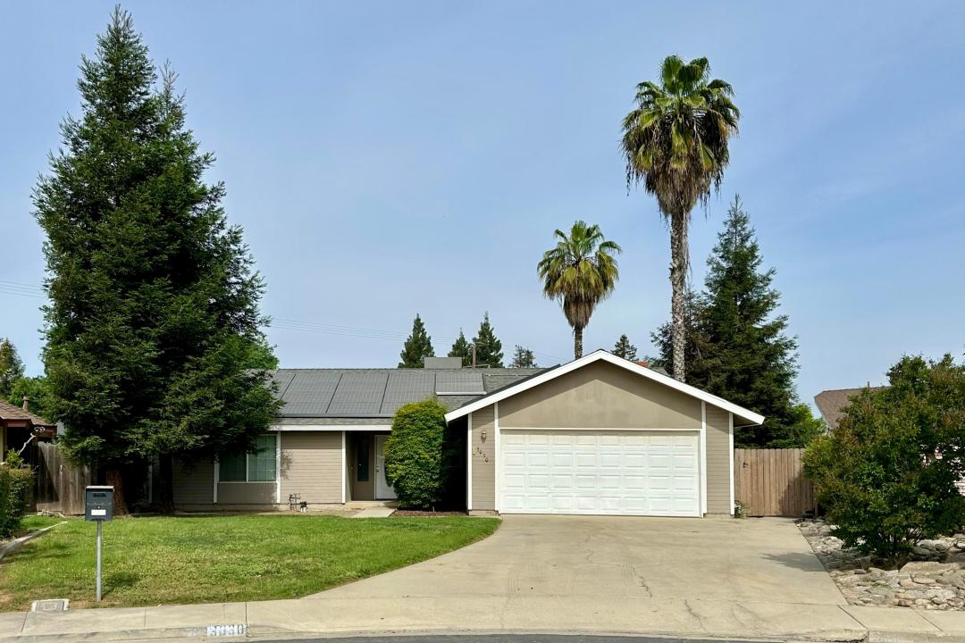 3030 W Orchard Avenue, Visalia, California 93277, Estados Unidos