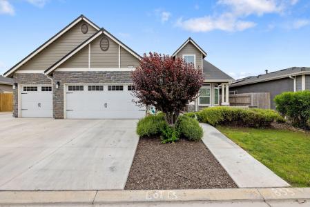 1833 Softwind Drive, Tulare, Kalifornien 93274, USA