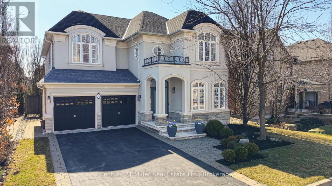 202 INNVILLE CRESCENT, Oakville (br Bronte), Ontario L6L 0B8, Canada