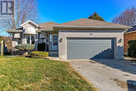 18 HICKORY BOULEVARD WEST, Strathroy-caradoc (se), Ontario N7G 4A9, Canada